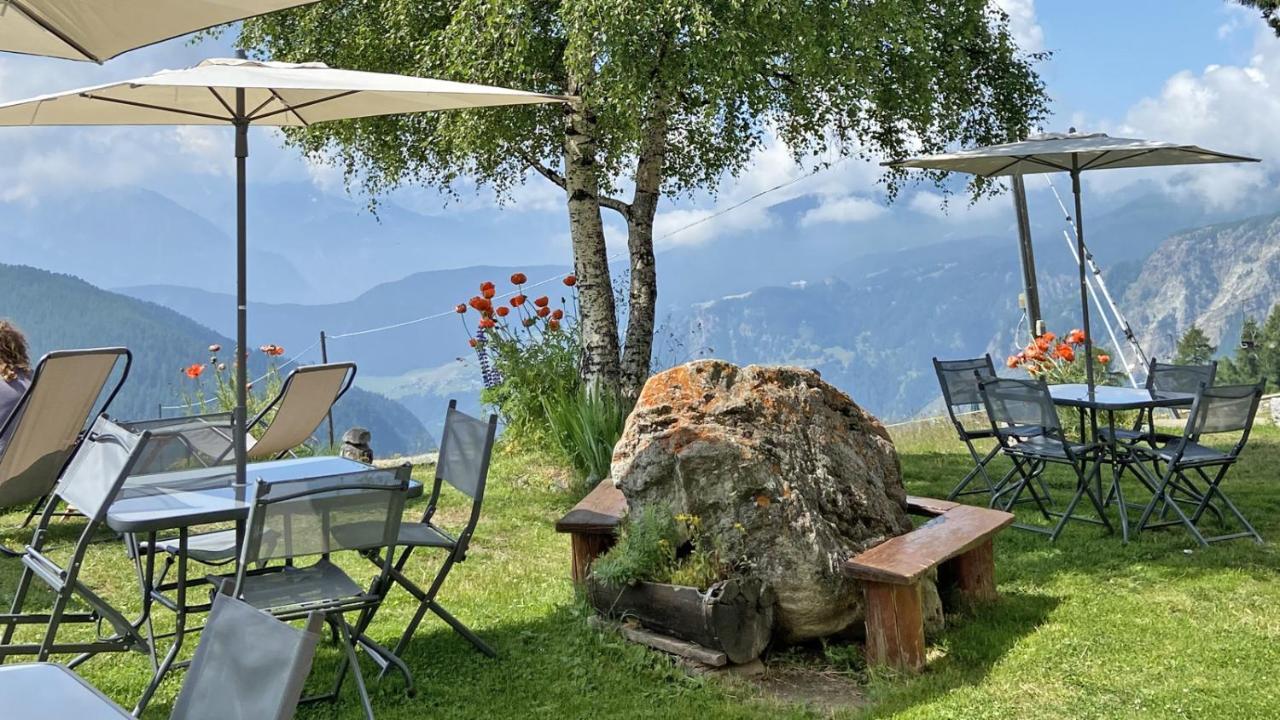 Locanda Ristorante Bar Del Lago ชามัวส์ ภายนอก รูปภาพ